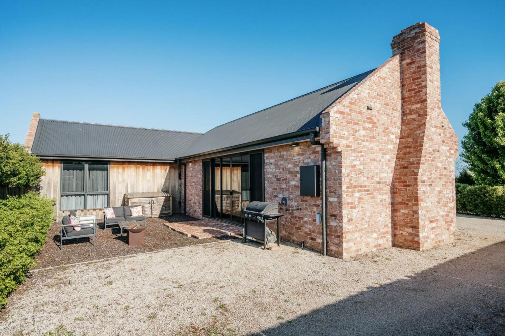 Embracing Evandale Villa Exterior photo