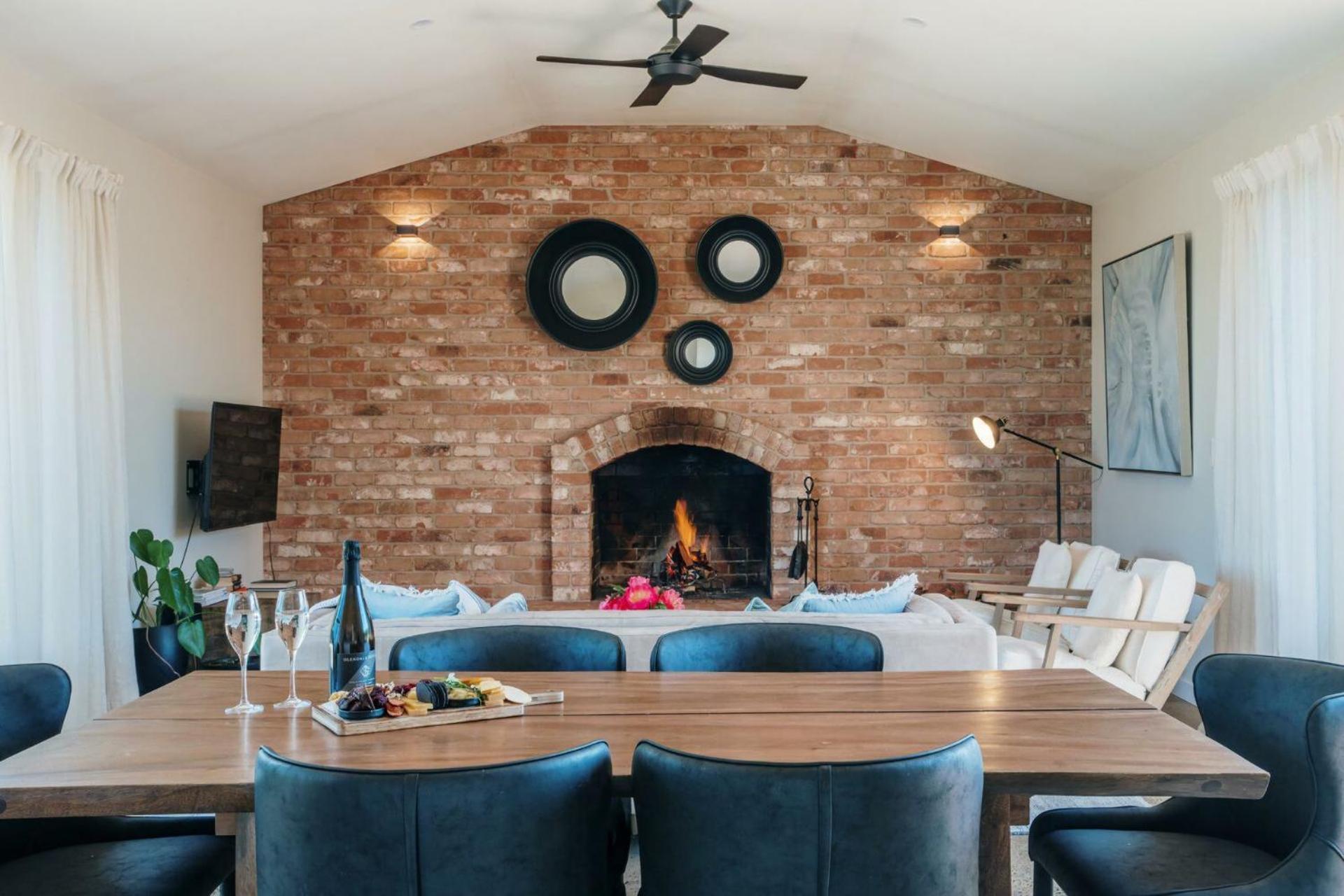 Embracing Evandale Villa Exterior photo
